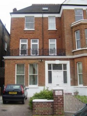 			2 Bedroom, 1 bath, 1 reception Flat			 Canfield Gardens, SOUTH HAMPSTEAD NW6